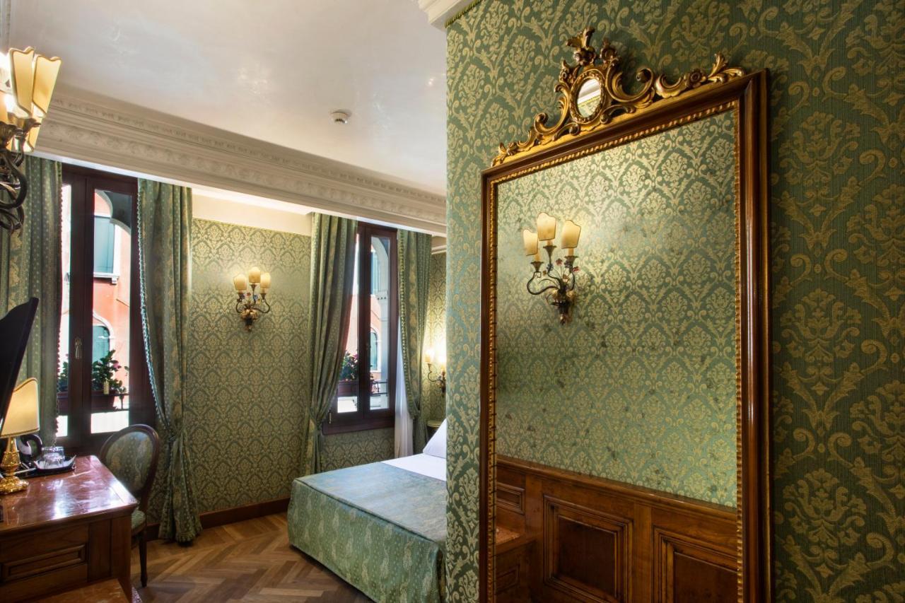 Palazzina Veneziana Hotel Bagian luar foto